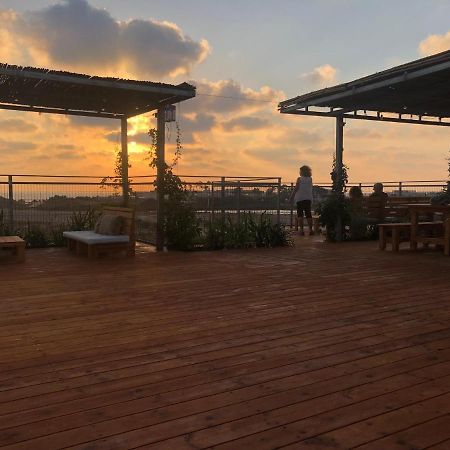 Atlit Rooftop Glamping מראה חיצוני תמונה